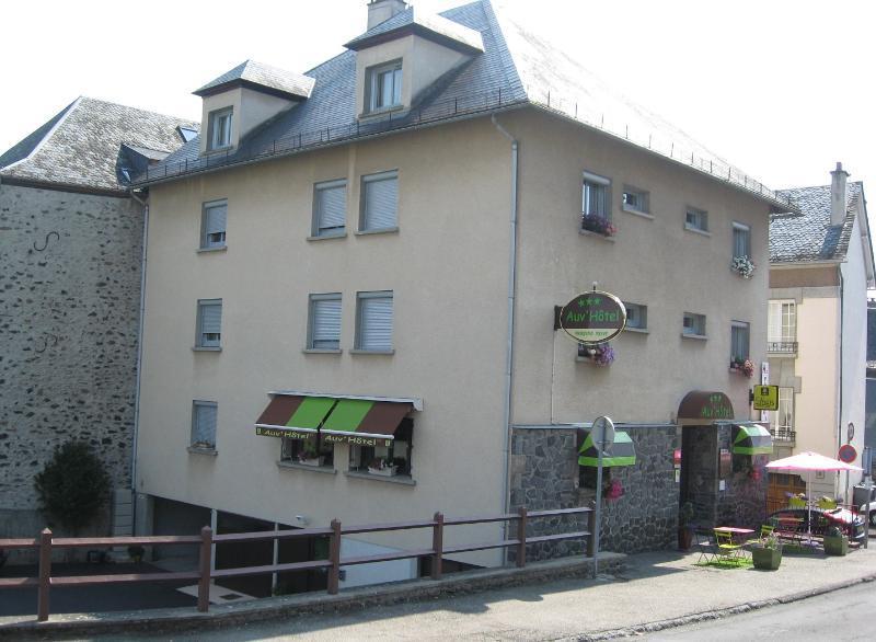 Auv'Hotel Mauriac  Bagian luar foto